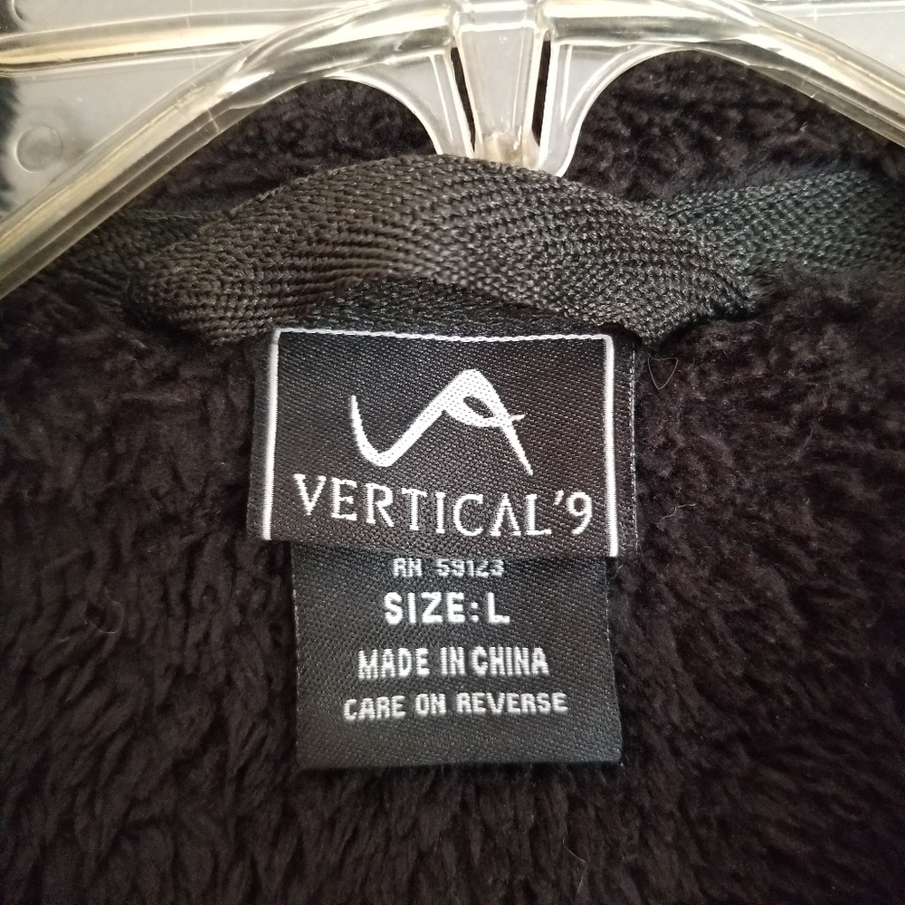 Vertical 9 | Zip Jacket - Picture 4 of 8